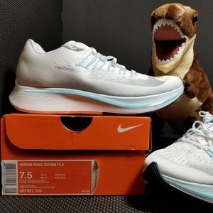 NEW Nike Women's Zoom Fly
